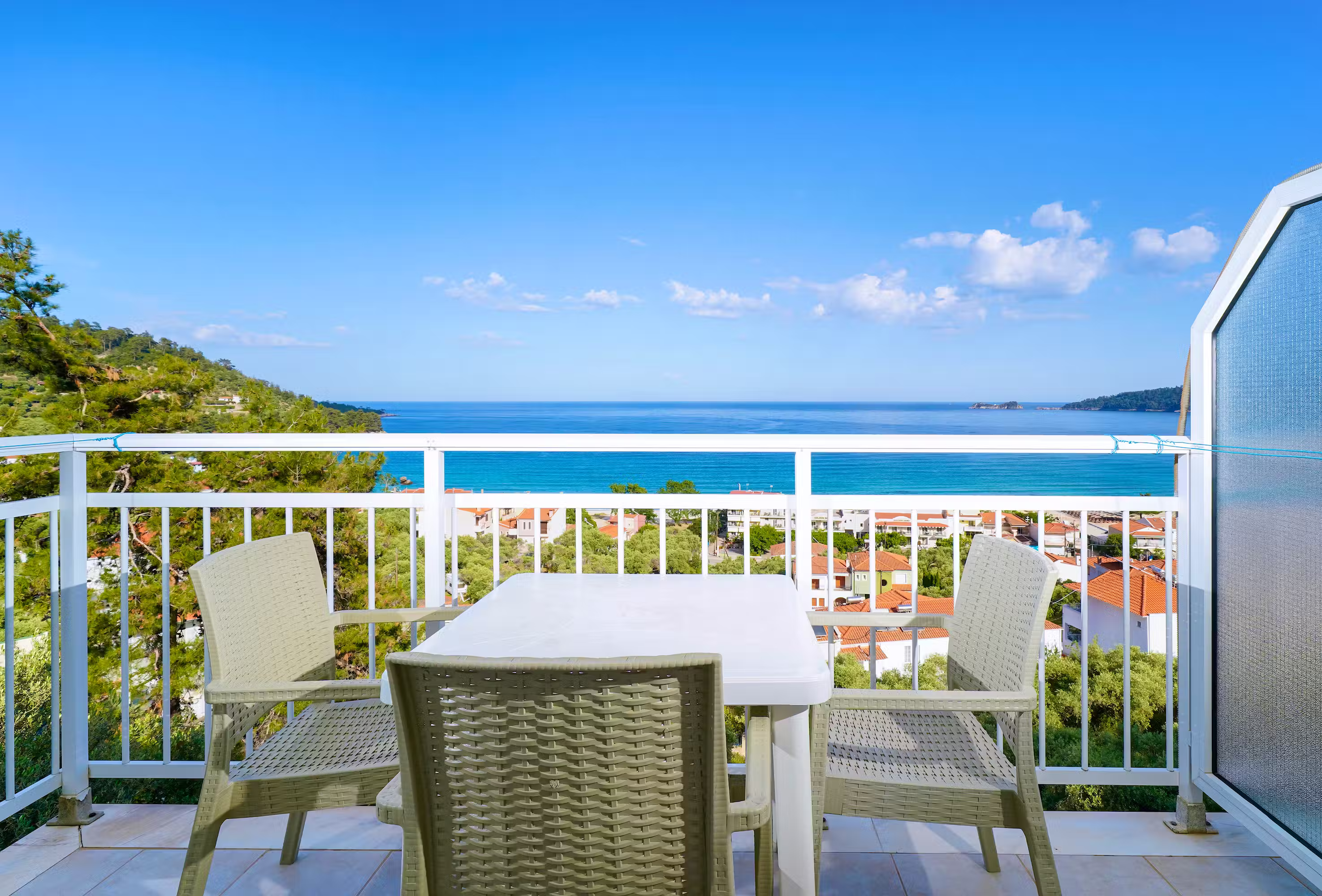 Studio με Θέα Θάλασσα - Intro - 0