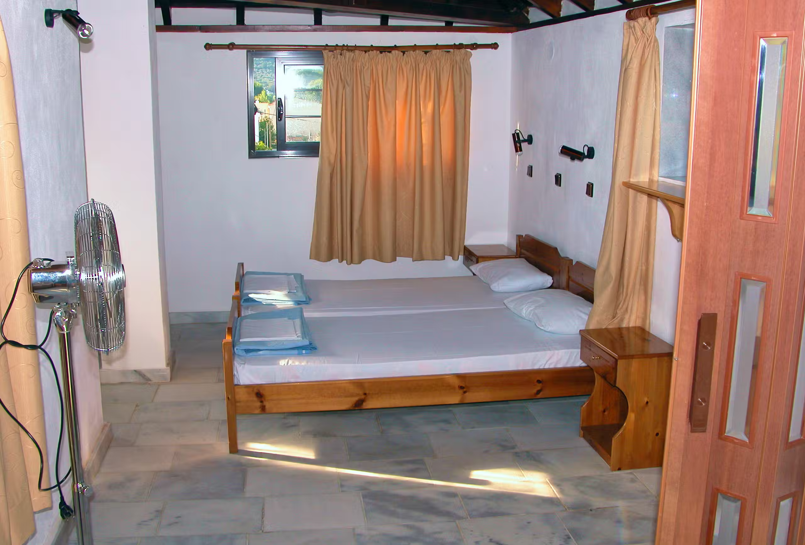 Apartment #9 - Intro - 0