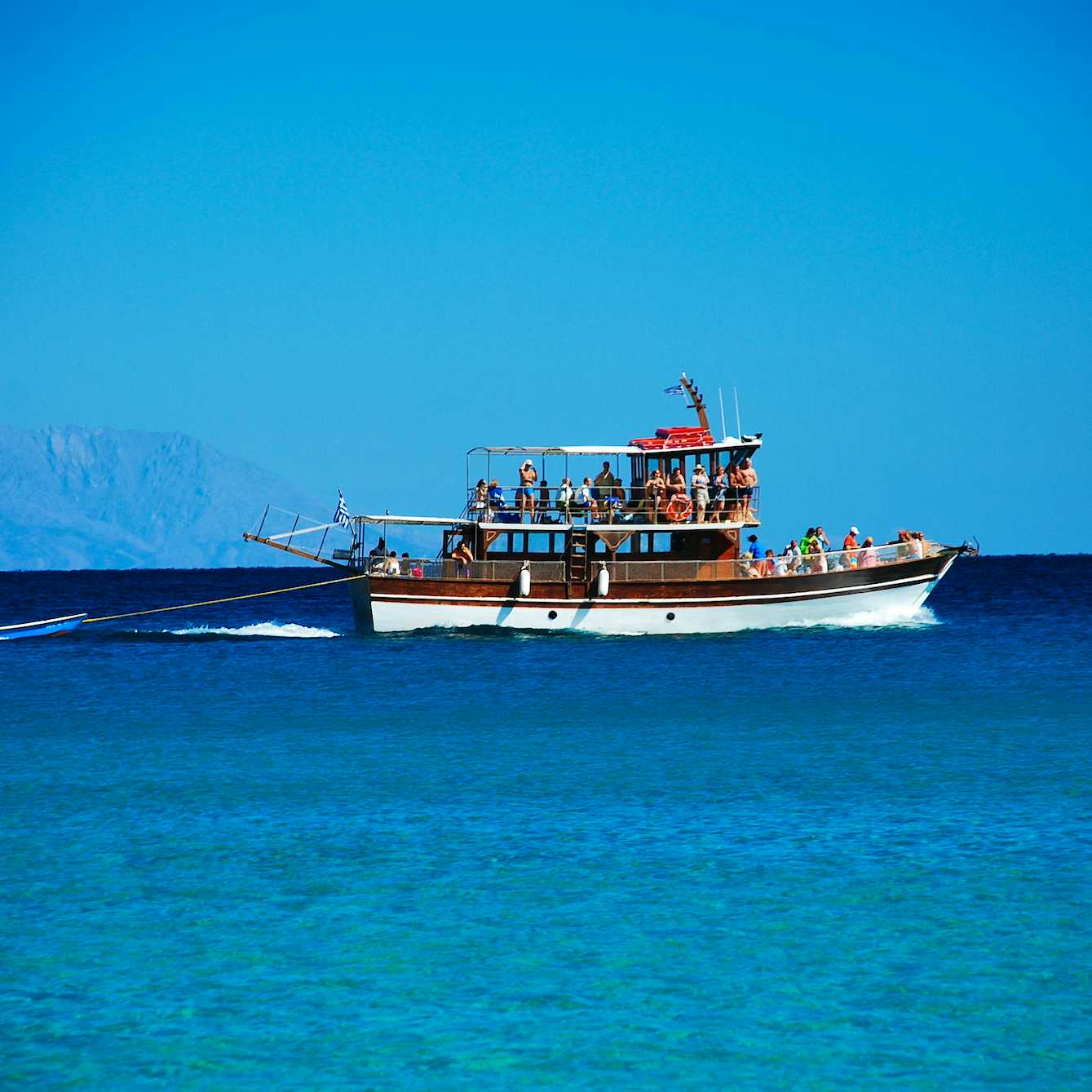 Photo Caption: Κάντε μία μονοήμερη κρουαζιέρα στον όμορφο κόλπο