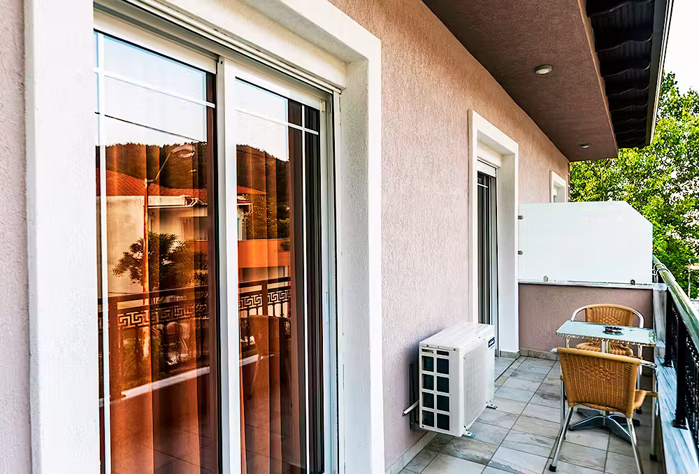 Apartment #3 - Intro - 0